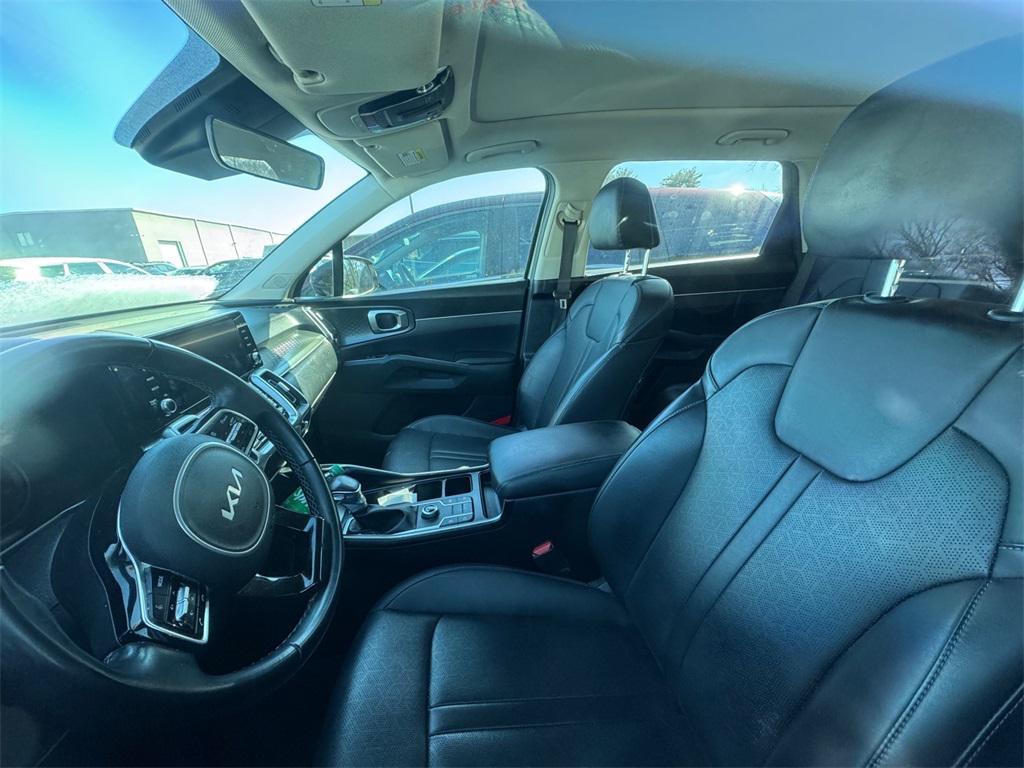 used 2022 Kia Sorento car, priced at $21,868