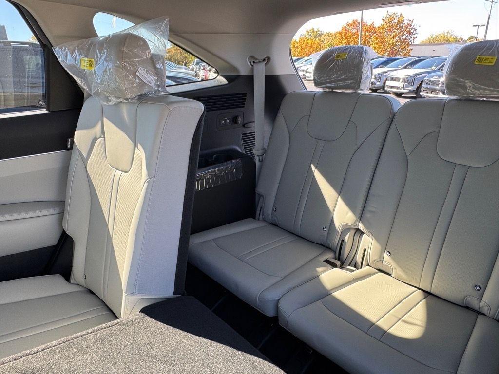 new 2026 Kia Sorento car, priced at $37,854