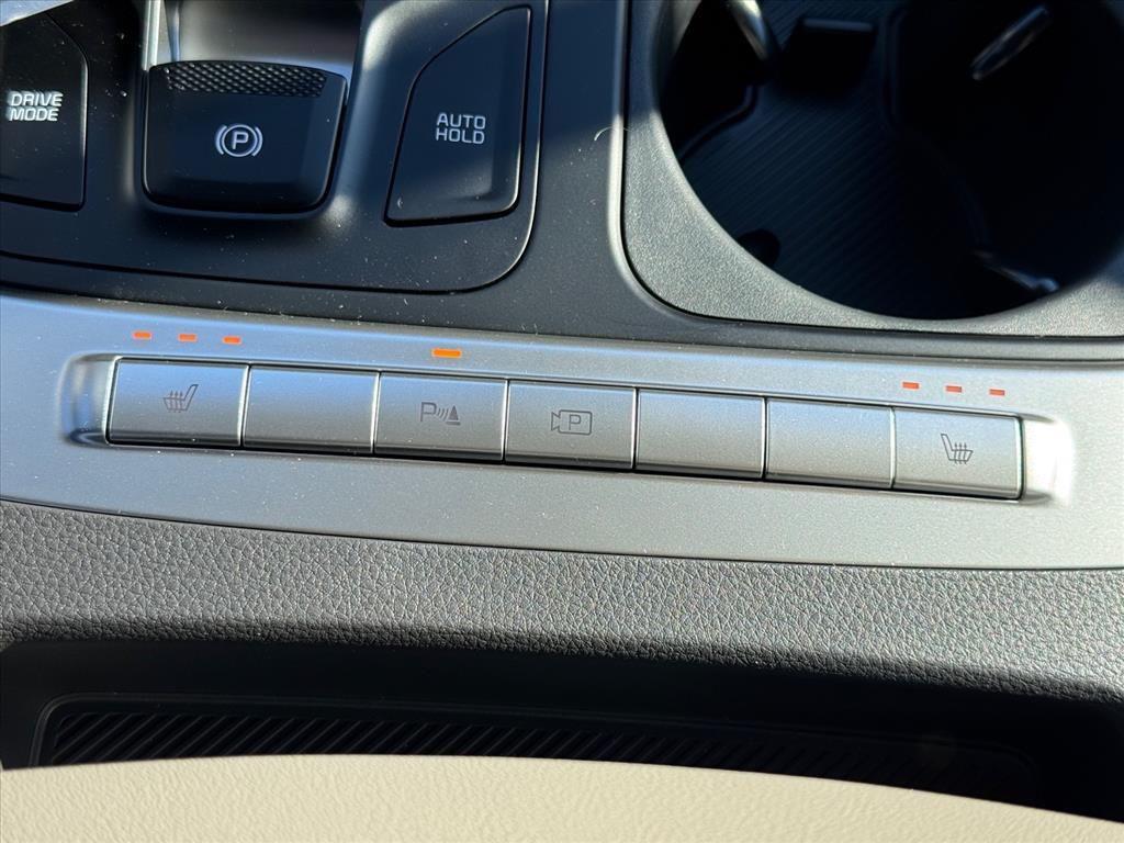 new 2026 Kia Carnival car, priced at $39,657