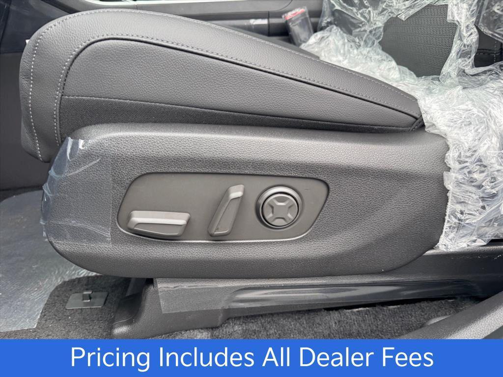 new 2026 Kia Carnival Hybrid car, priced at $55,440