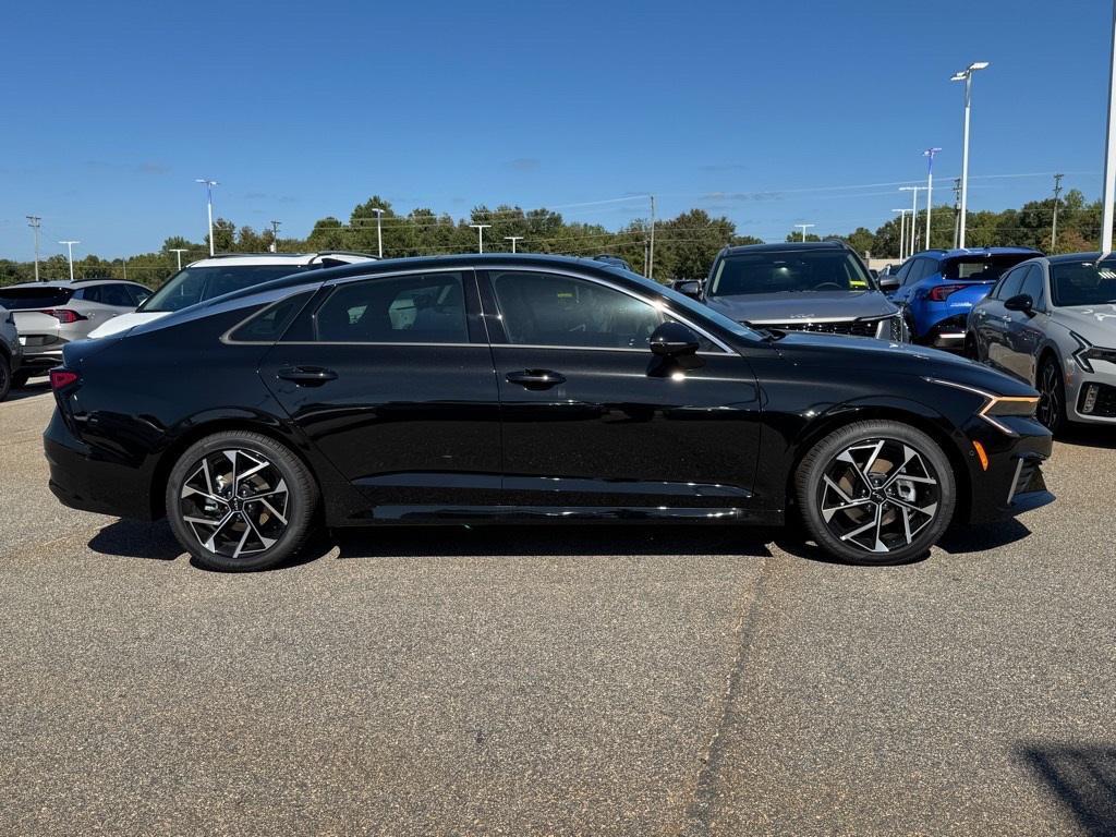 new 2026 Kia K5 car, priced at $35,095