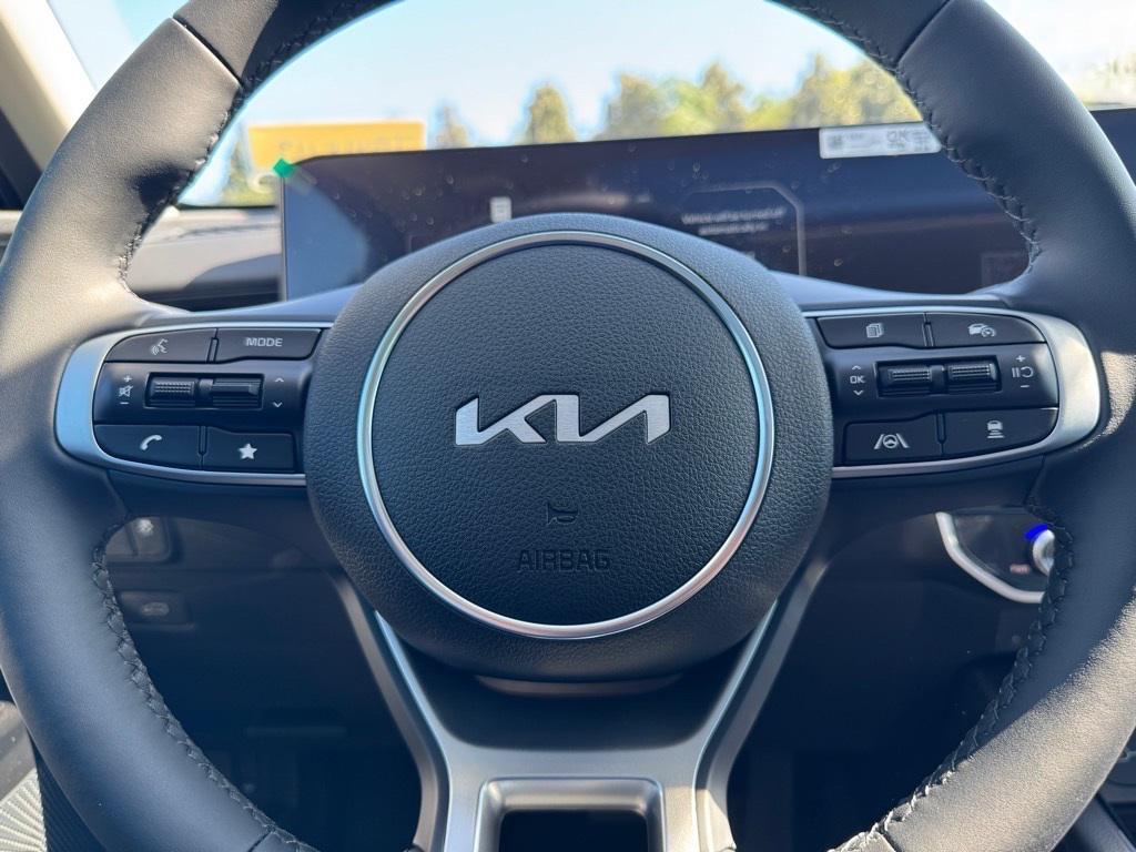 new 2026 Kia K5 car, priced at $35,095