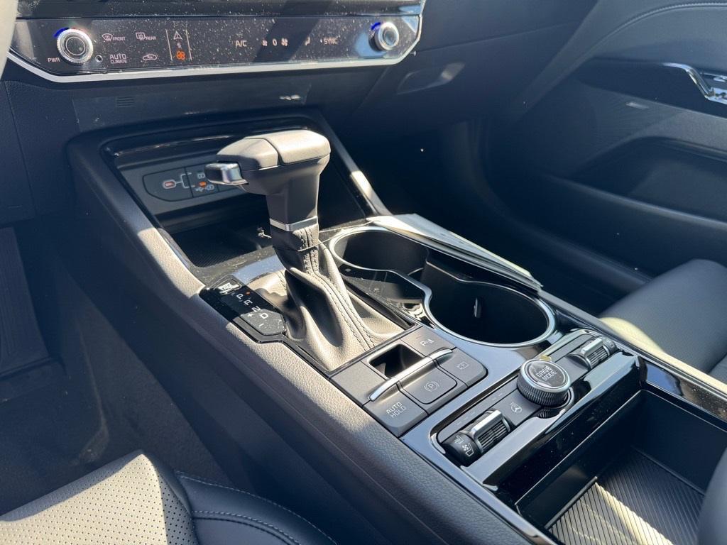 new 2026 Kia K5 car, priced at $35,095