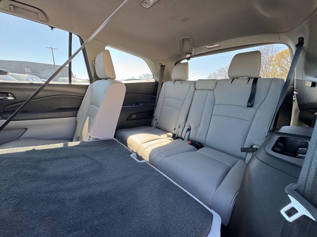 used 2020 Honda Pilot car, priced at $25,910
