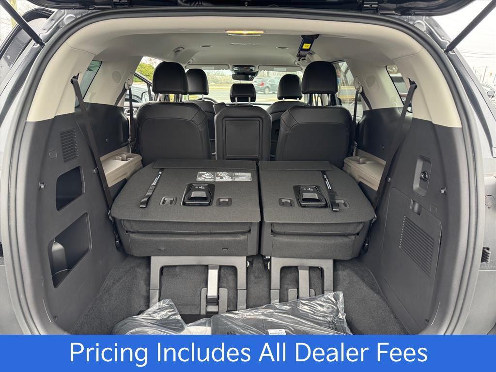 new 2026 Kia Carnival Hybrid car, priced at $41,389