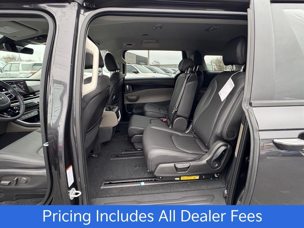 new 2026 Kia Carnival Hybrid car, priced at $41,389