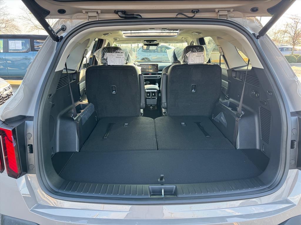 new 2026 Kia Sorento car, priced at $46,255