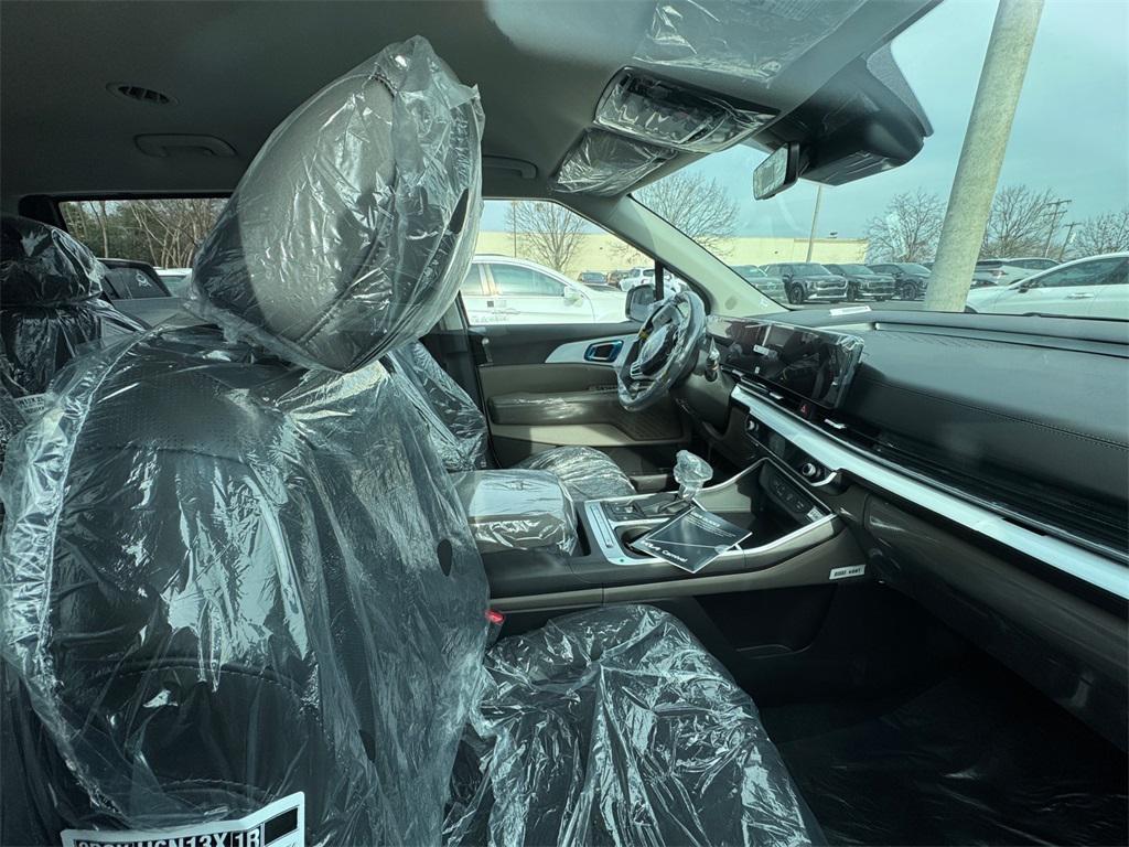 new 2026 Kia Carnival car, priced at $42,235