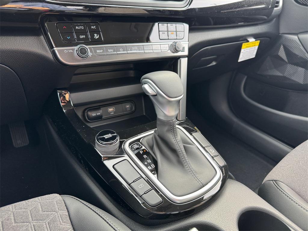 new 2026 Kia Seltos car, priced at $27,035