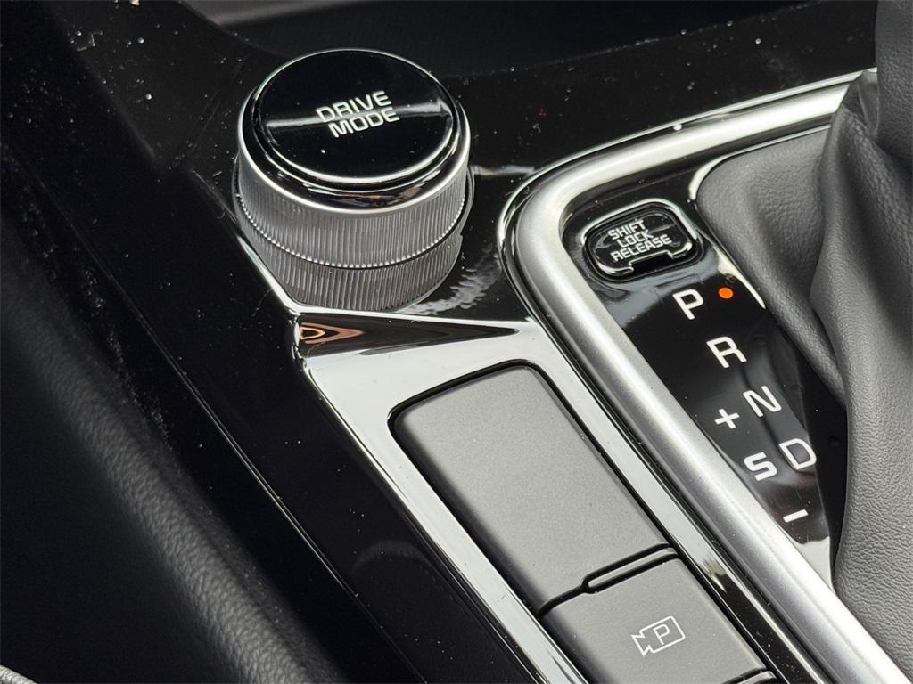 new 2026 Kia Seltos car, priced at $27,035