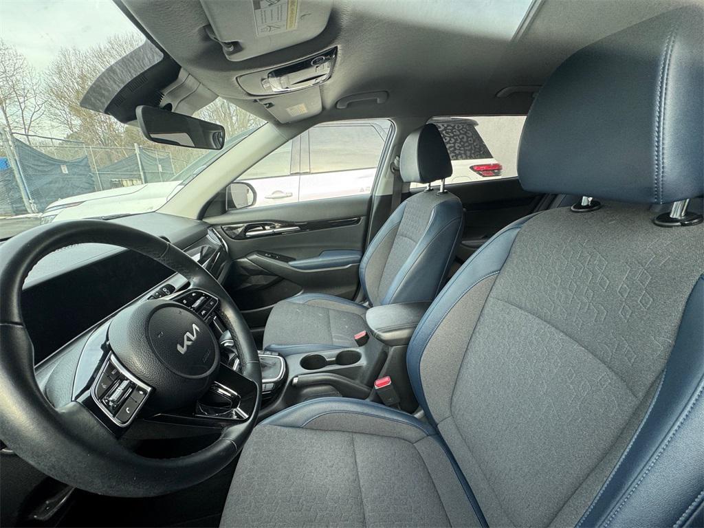 used 2024 Kia Seltos car, priced at $22,398