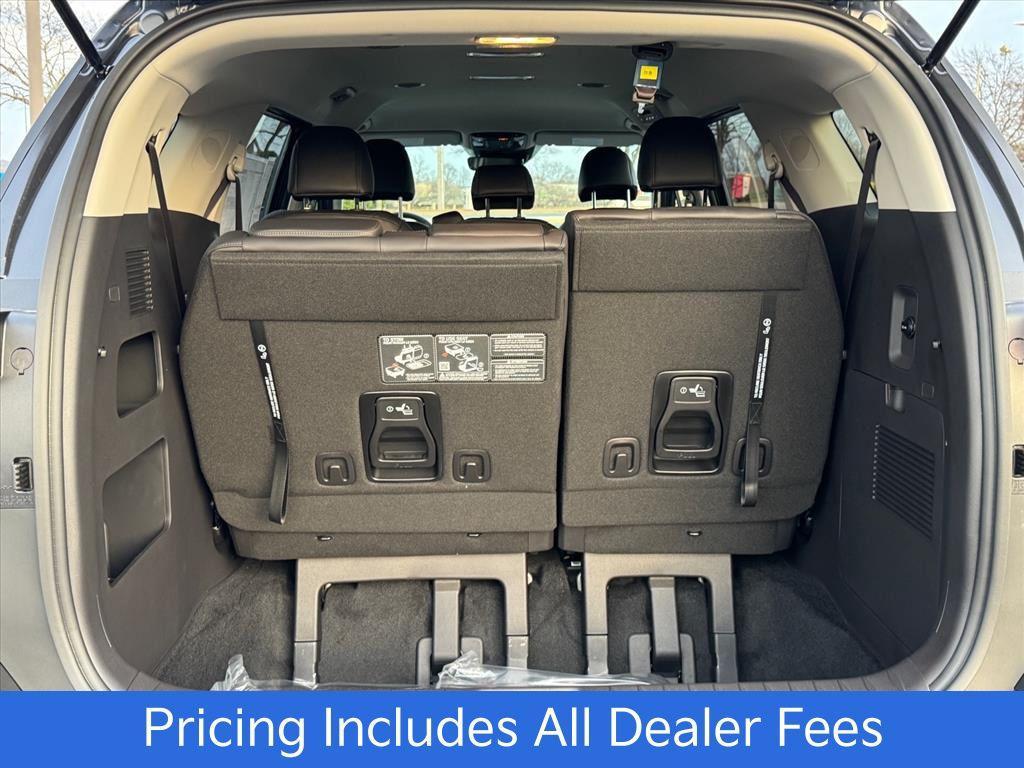 new 2026 Kia Carnival Hybrid car, priced at $41,712