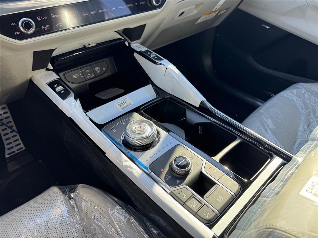 new 2026 Kia Sorento Hybrid car, priced at $47,093