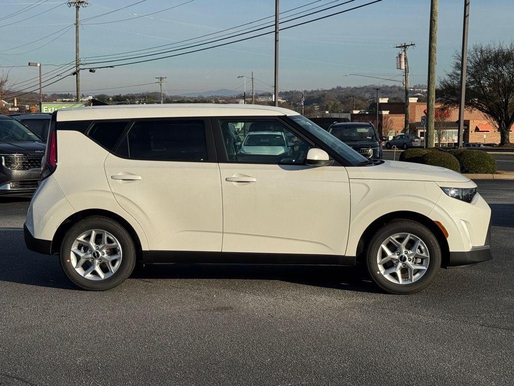 new 2025 Kia Soul car, priced at $21,650