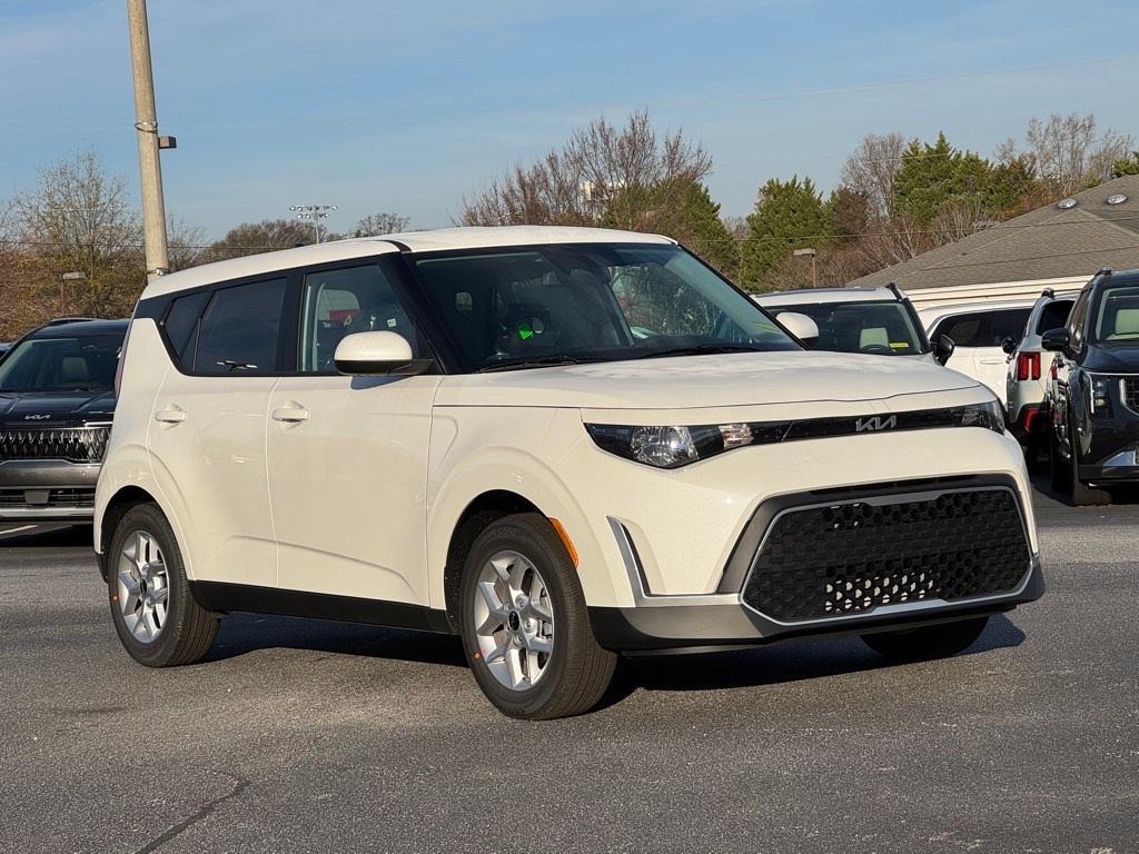 new 2025 Kia Soul car, priced at $21,891