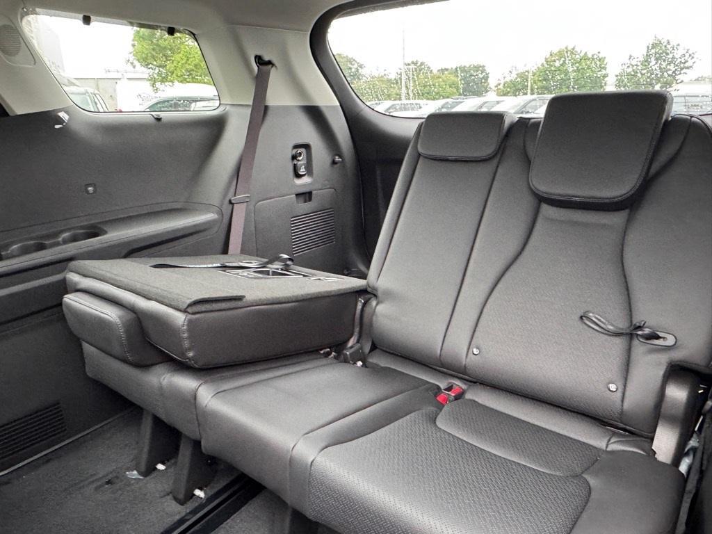 new 2026 Kia Carnival car, priced at $50,978