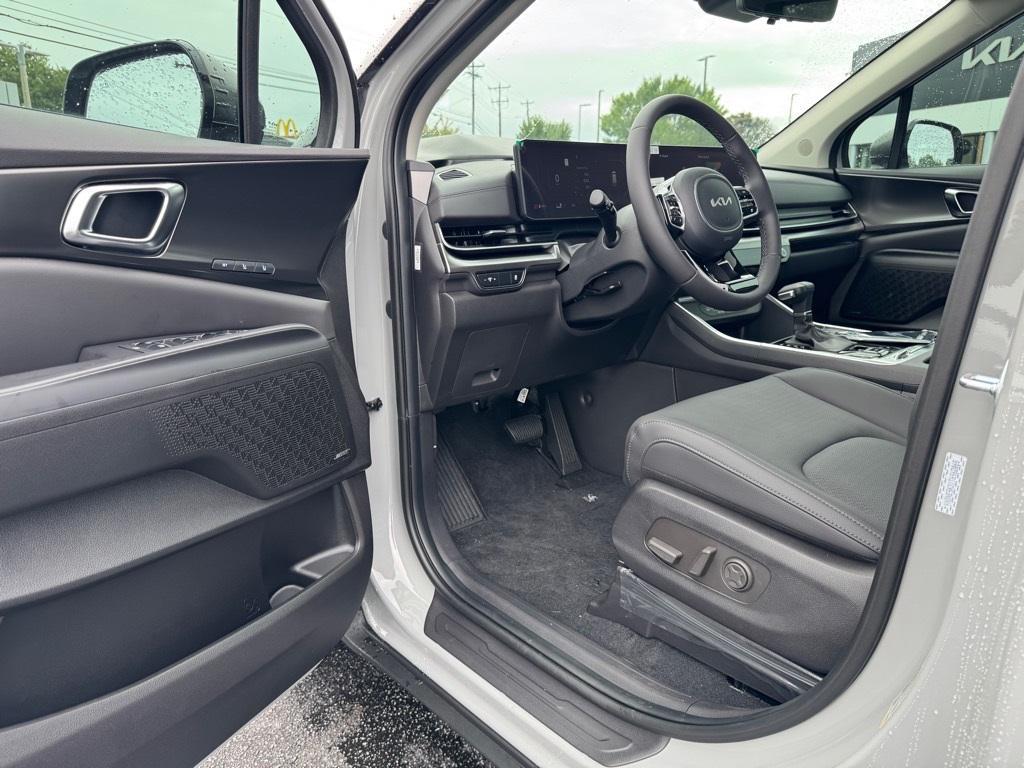 new 2026 Kia Carnival car, priced at $50,978