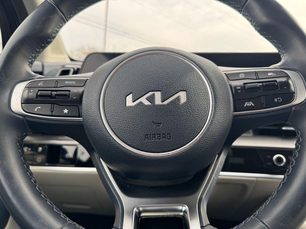 used 2024 Kia Sportage Hybrid car, priced at $25,046