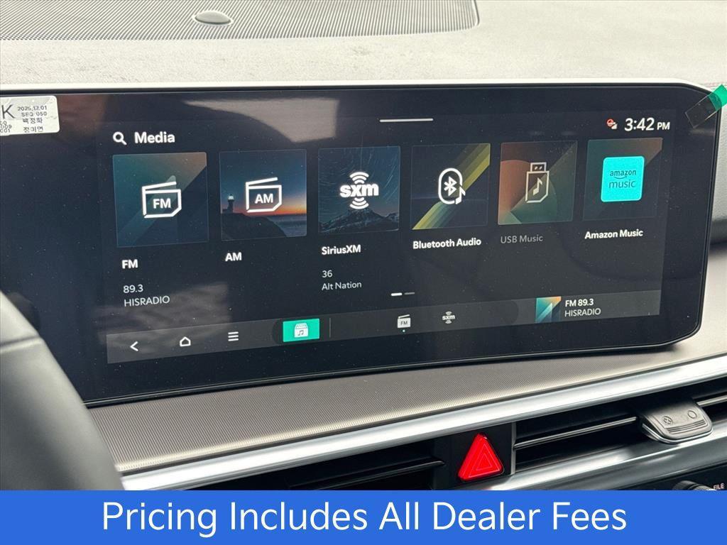 new 2026 Kia Sorento Hybrid car, priced at $47,672