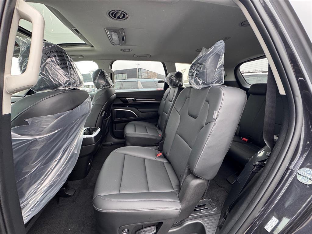 new 2025 Kia Telluride car, priced at $43,120