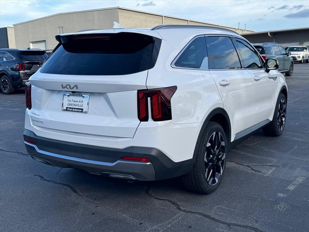 used 2025 Kia Sorento car, priced at $33,000