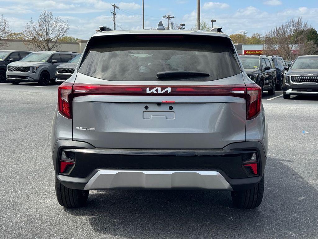 new 2026 Kia Seltos car, priced at $27,560