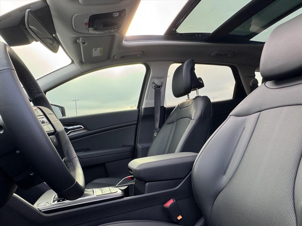 new 2026 Kia Sportage car, priced at $31,368