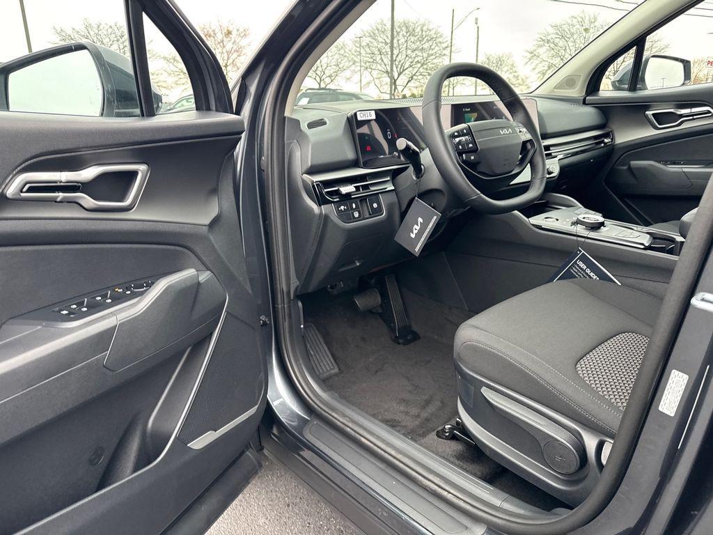 new 2026 Kia Sportage Hybrid car, priced at $32,420