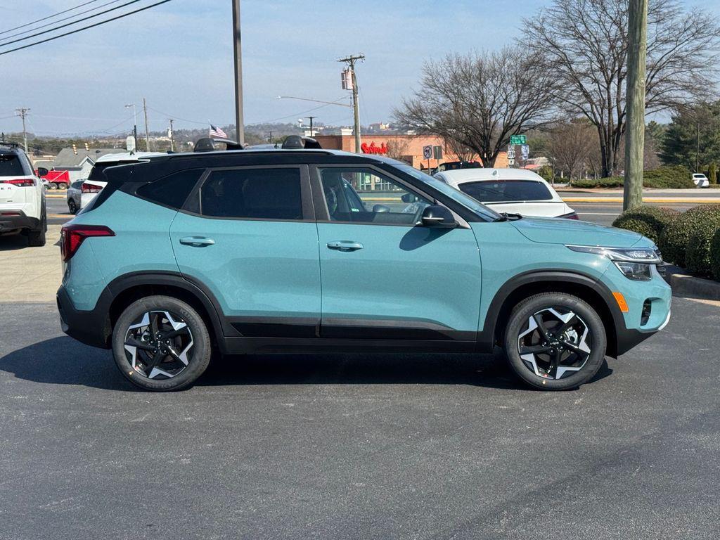 new 2026 Kia Seltos car, priced at $27,010