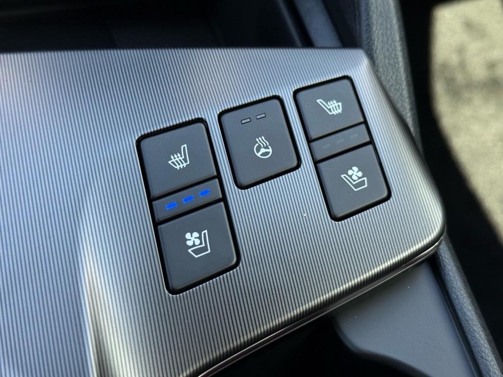 new 2026 Kia Sportage Hybrid car, priced at $40,578