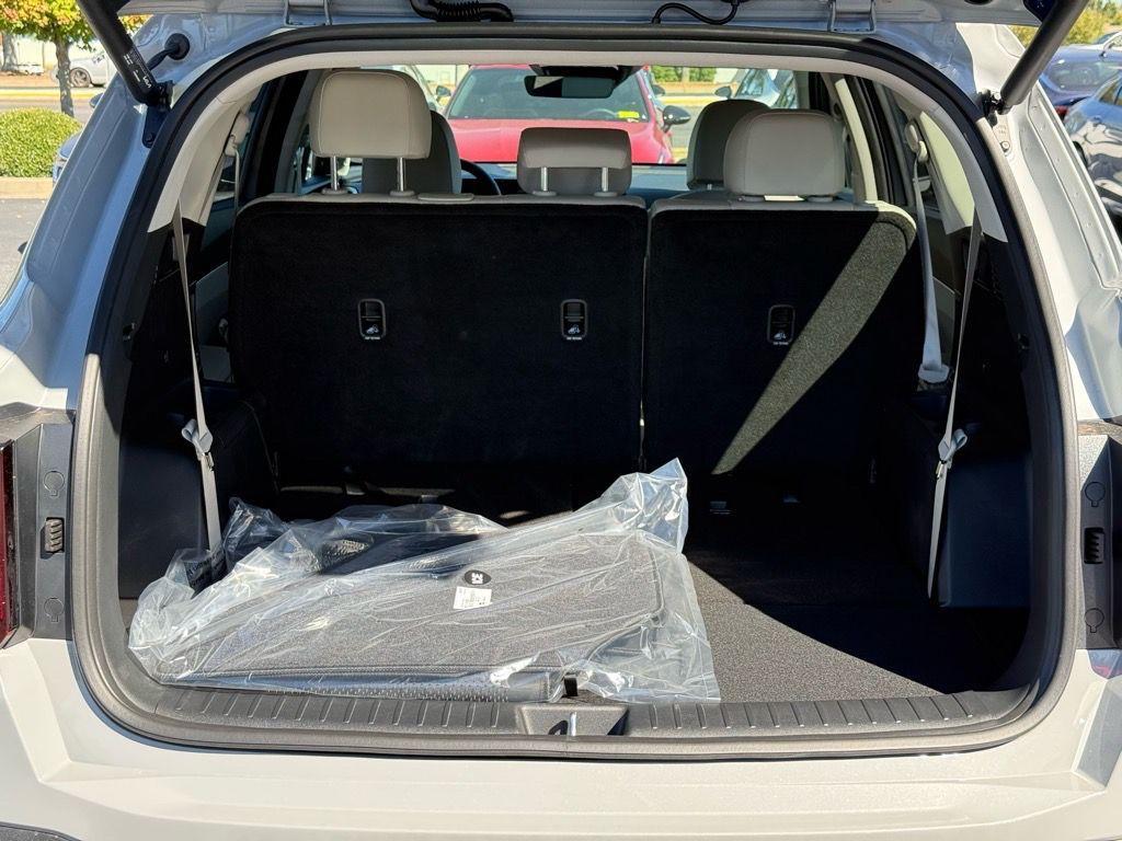 new 2026 Kia Sorento car, priced at $38,514