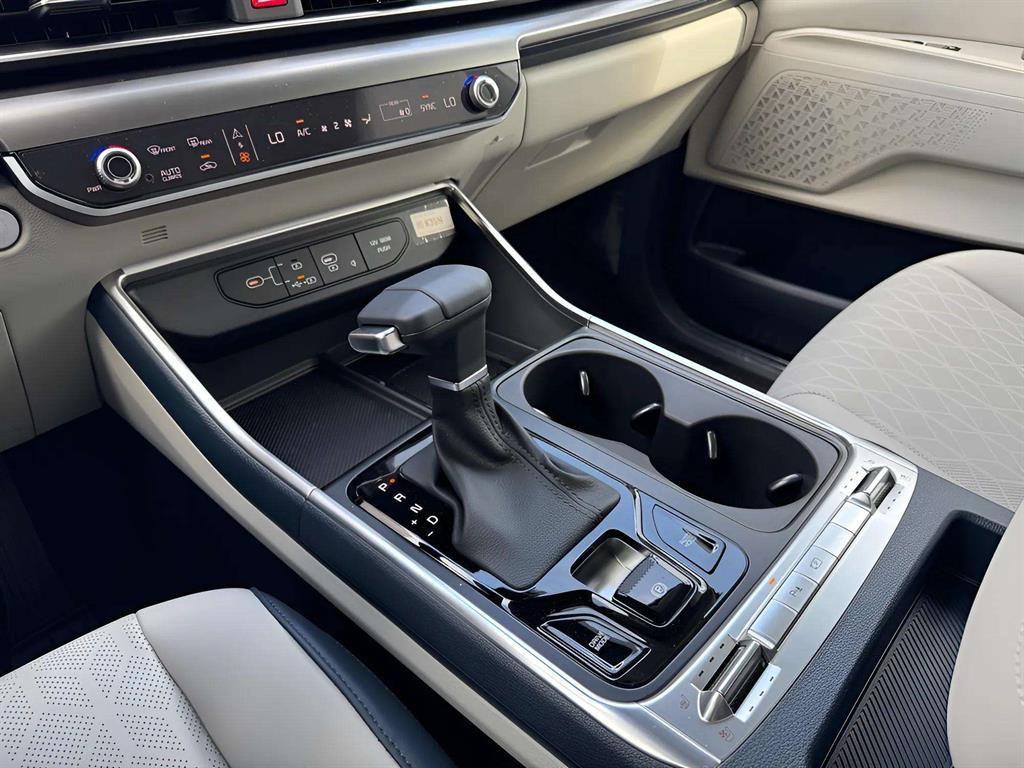 new 2026 Kia Carnival car, priced at $46,171