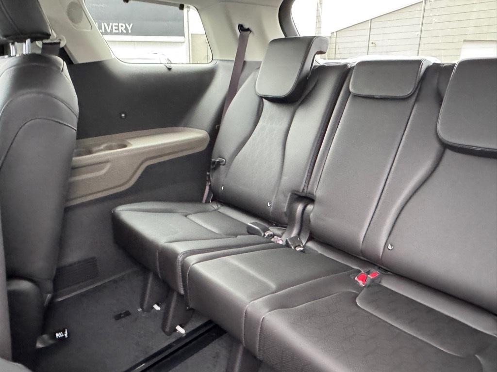 new 2026 Kia Carnival car, priced at $42,000