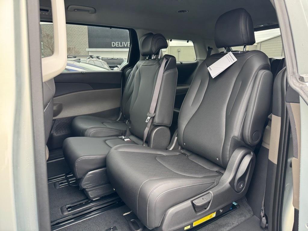 new 2026 Kia Carnival car, priced at $42,000