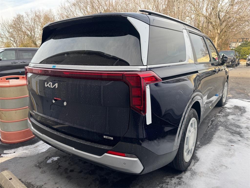 new 2026 Kia Carnival Hybrid car, priced at $45,770