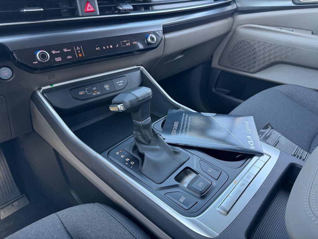 new 2026 Kia Carnival car, priced at $39,005
