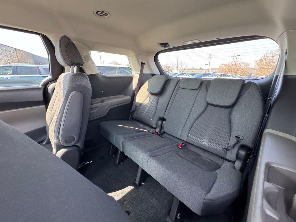 new 2026 Kia Carnival car, priced at $39,005
