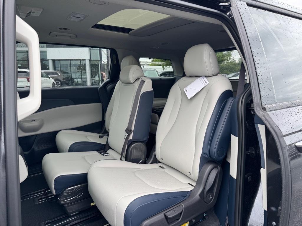 new 2026 Kia Carnival car, priced at $45,757