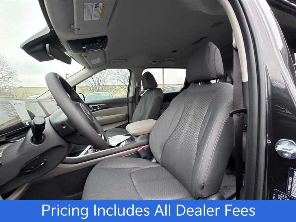 new 2026 Kia Carnival car, priced at $38,132