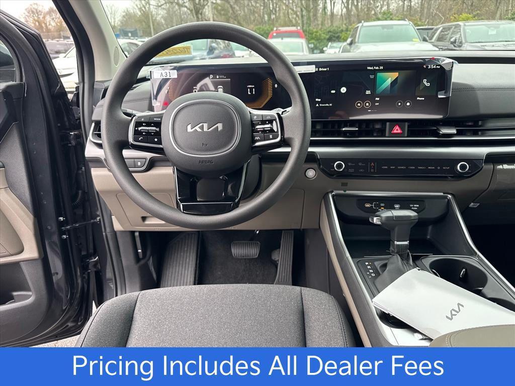 new 2026 Kia Carnival car, priced at $38,132