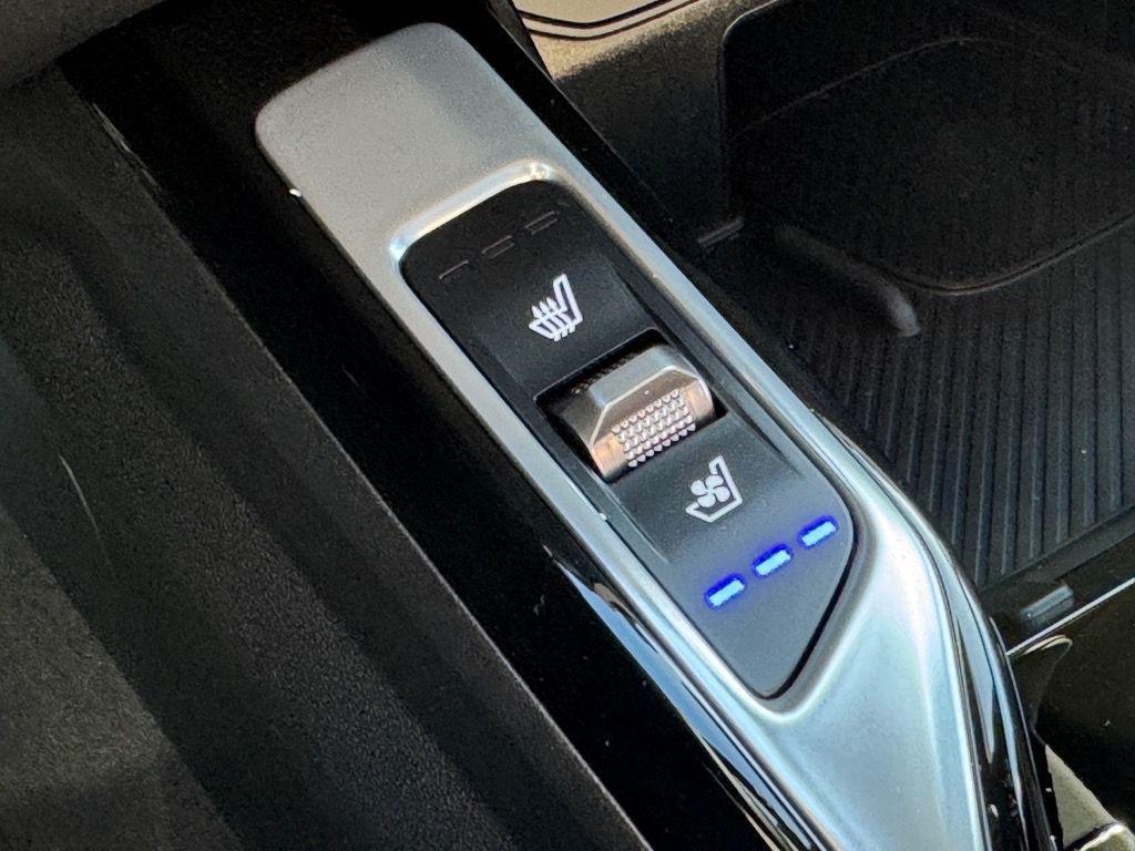 new 2026 Kia Sorento car, priced at $47,083