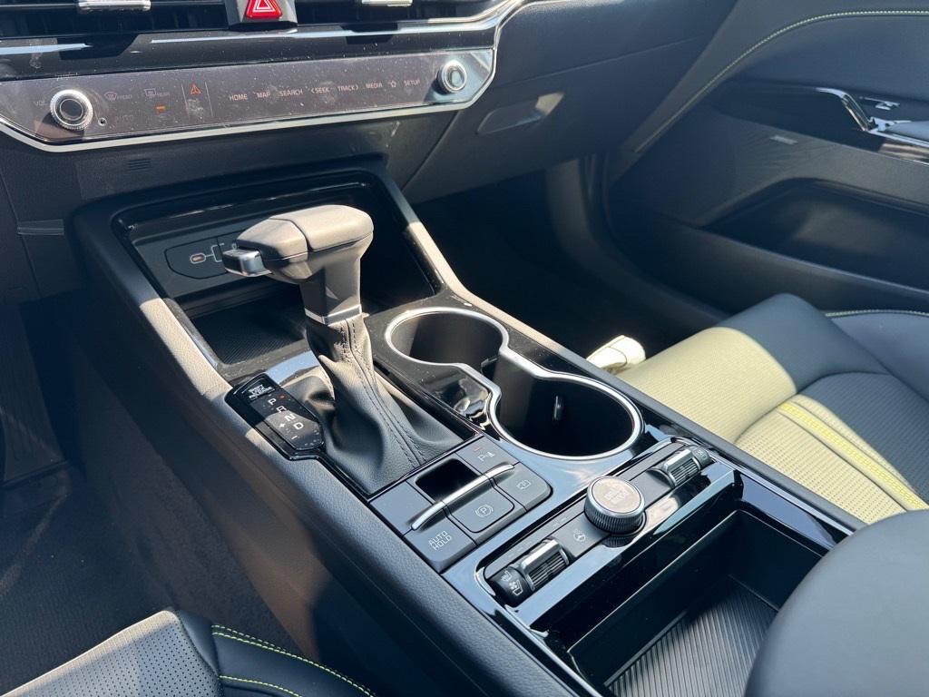 new 2026 Kia K5 car, priced at $38,078