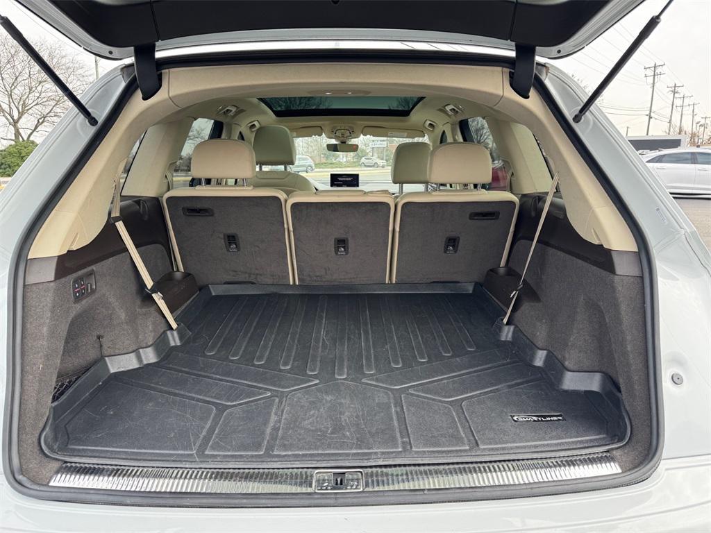 used 2019 Audi Q7 car, priced at $20,329