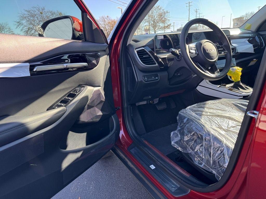 new 2026 Kia Seltos car, priced at $26,622