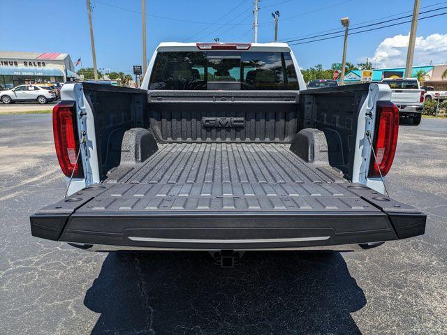 new 2026 GMC Sierra 1500 car, priced at $58,977