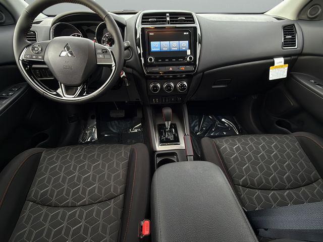 new 2025 Mitsubishi Outlander Sport car, priced at $25,681