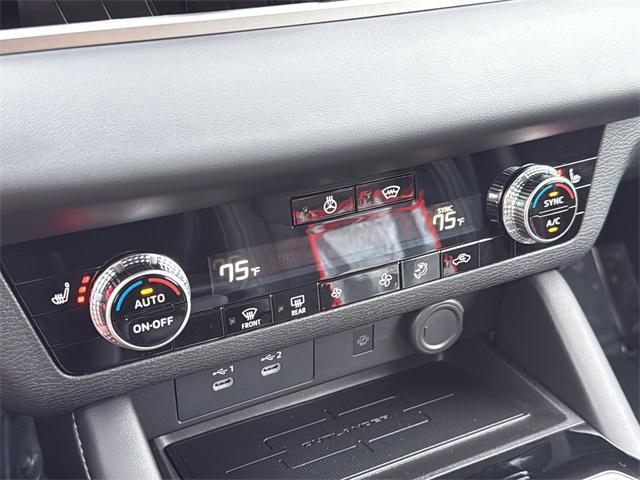 new 2026 Mitsubishi Outlander car, priced at $39,220