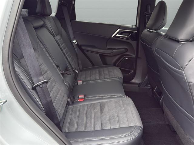 new 2026 Mitsubishi Outlander car, priced at $39,220