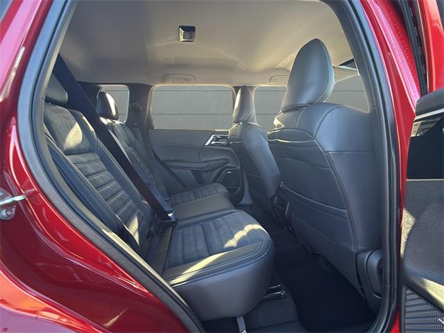 new 2025 Mitsubishi Outlander car, priced at $32,598