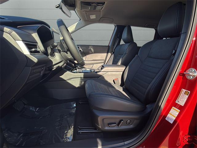 new 2025 Mitsubishi Outlander car, priced at $32,598